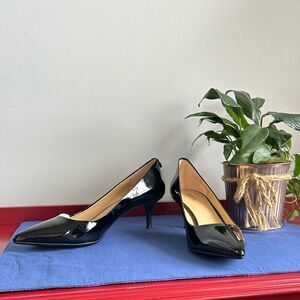 HP🎉❤️Michael Kors Patent Leather Kitten Heel Shoes